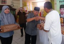 Ketua LPM Sungainangka Resmi di Serahkan ke Parlindungan.SE