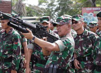 Kasdam VI Mulawarman Periksa Kesiapan Batalyon Infanteri Yonif 600 Modang Untuk Satgas Pamtas RI-Malaysia 2019