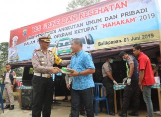 Tekan Angka Kecelakan, Dirlantas Polda kaltim Gelar Tes Urin bagi Para Supir