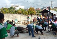 Masjid Al-hidayah BDS2 Potong 17 sapi dan 8 Ekor Kambing