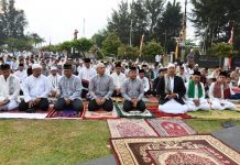 Ribuan Masyarakat Balikpapan Padati Lapangan Utama Kodam VI/ Mlw, Laksankan Shalat Idul Adha