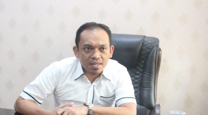 Dewan Minta Disnaker Wajibkan Perusahaan Latih Naker Lokal