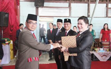 Novita Bulan, SE.MBA Resmi Ketua DPRD Kabupaten Mahulu, Pelantikan di Hadiri Wabup Drs.Y Juan Jenau