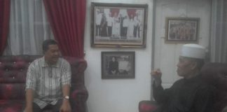 Maju Pilkada Kukar, Awang Kunjungi Guru Mas’ud