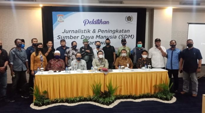 Tingkatkan Kualitas Jurnalis, PWI Balikpapan Gelar Pelatihan