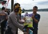 Sambut HUT RI ke 75, Polres Kubar Bagi-bagi Sembako Bagi Masyarakat Terdampak Covid-19