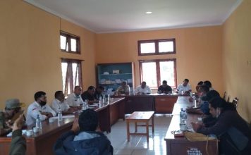 RDP Wae Kebong Sempat Ricuh; Beberapa Dokumen Perijinan Tidak Jelas