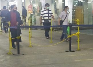 Carrefour Medan Tolak Pengunjung Pakai Masker Scuba