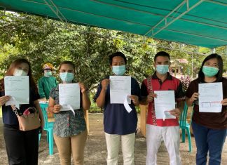 Nakes Penerima Vaksin Mendapatkan Sertifikat Vaksin Sinovac Civod-19