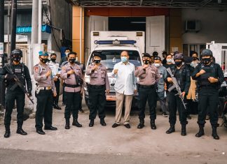 Wali Kota Tebing Tinggi Jemput Langsung Vaksin Covid-19 ke Kota Medan