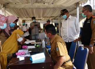 Wali Kota Hadir di Vaksinasi Covid-19 Perdana di Tebing Tinggi