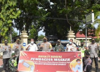 Polres Mabar Bersama Stakeholder Gelar Penyemprotan dan Bagikan 3.300 Masker Cegah Covid-19 di Kota Labuan Bajo