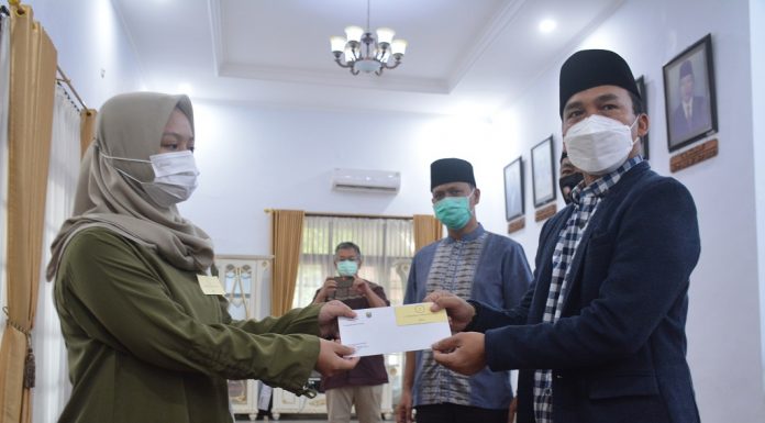 Peringati Hari Buruh Internasional, Bupati Batang Gelar Buka Puasa Bersama APINDO dan SPSI