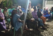 Warga Lansia Bukal Malang Jalani Vaksinasi Dosis Pertama