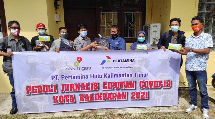 Bagikan Sembako, PHKT Dukung Kerja Wartawan Peliputan COVID-19
