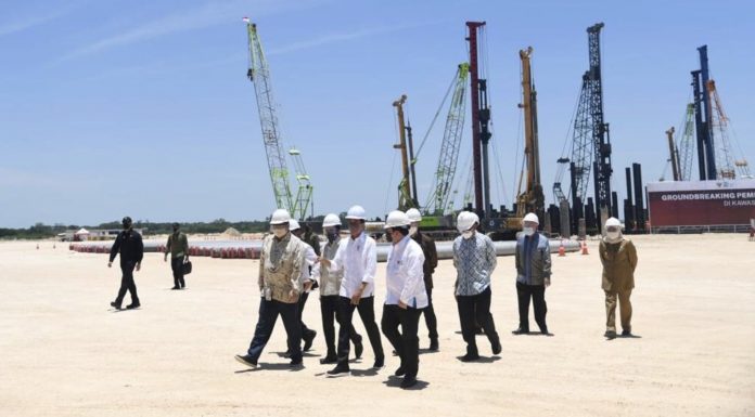 Resmikan Peletakan Batu Pertama Smelter PT Freeport Indonesia, Jokowi: Kita Ingin Nilai Tambah Itu Ada Di Sini