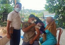 Gandeng Tokoh Masyarakat Balut, Kesdam VI Mulawarman Gelar Vaksinasi di Rumah H.Roni