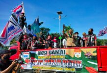 Gelar Aksi Damai, LMP Kaltim dan HMI Laporkan Edy Mulyadi Cs ke Polda Kaltim