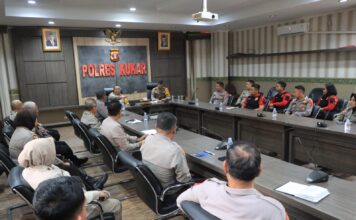 Kumpul Dengarkan Keluhan Anggota, Kapolres Kukar: Yang Dibutuhkan Bukan Hanya Pintar dan Hebat, Tapi Orang Jujur