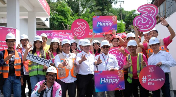 Tri Gelar “Students Network Experience” Edukasi Teknologi Telekomunikasi Gen-Z di Balikpapan