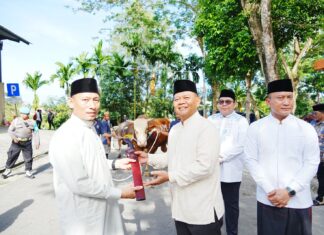 Kapolda Kaltim Serahkan 94 Hewan Kurban di Idul Adha 1446H