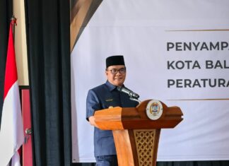 Jawaban atas Pandangan Fraksi DPRD Terkait Revisi Perda Pajak dan Retribusi Wali Kota Balikpapan Disampaikan Wawali