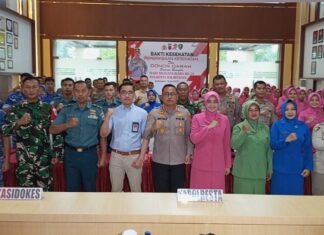 Bakti Kesehatan dan Donor Darah Polresta Balikpapan Sambut HUT Bhayangkara ke 79 Diikuti TNI Polri