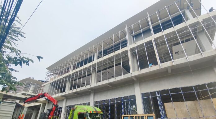 Target Rampung Akhir November, Gedung Baru Disdag dan DKP3 Balikpapan Kini Capai 64 Persen