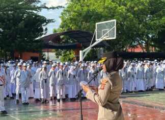 Go To School: Polresta Balikpapan Gelar Penyuluhan di SMPN 12: Bentuk Kepedulian Polri terhadap Generasi Muda