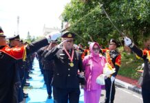 Polda Kaltim Gelar Upacara Wisuda Purna Bakti, Kapolda: Pengabdian Tak Berhenti Saat Pensiun