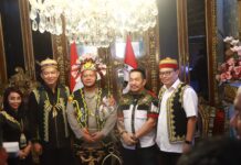Kapolda Kaltim Jalin Silaturahmi dengan Dewan Adat Dayak, Perkuat Sinergi Penegakan Hukum Berbasis Kearifan Lokal