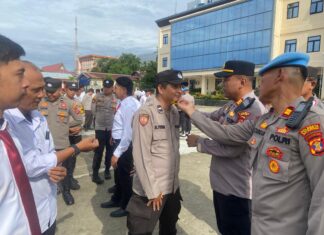 Giat Gaktibplin Polresta Balikpapan Nihil Pelanggaran, Personel Tak Rapi Push-up 50 Kali
