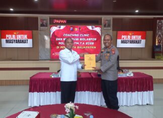 Kombes Pol Marjoko Buka Coaching Clinic dan Supervisi Bidlabfor Polda Jatim di Polresta Balikpapan
