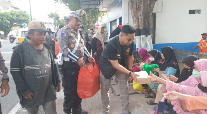 Polresta Balikpapan Gelar Jumat Berbagi Bersama Komunitas Motor HDCI Balikpapan