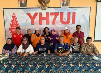 Anggota Amatir Radio dari Brunei Darussalam Kunjungi ORARI Lokal Balikpapan