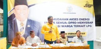 Dialog Bersama Ketua Komisi II DPRD Balikpapan, Hujan Deras Tak Surutkan Antusias Warga RT 32